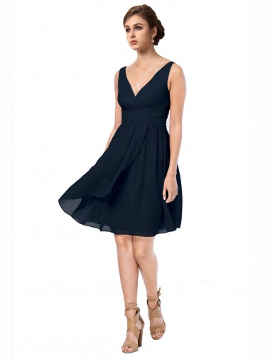 Magasins de Bleu marine foncé Trapèze Col V Mousseline Courte Robes demoiselle d'honneur / Robes de cocktail