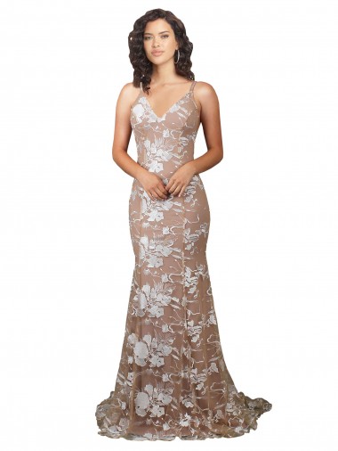 Magasins de Champagne Sirène Col V Balayage train Dentelle Robes de mariée