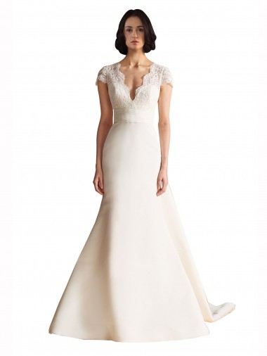 Magasins de Ivoire Trapèze Col V Satiné Robes de mariée